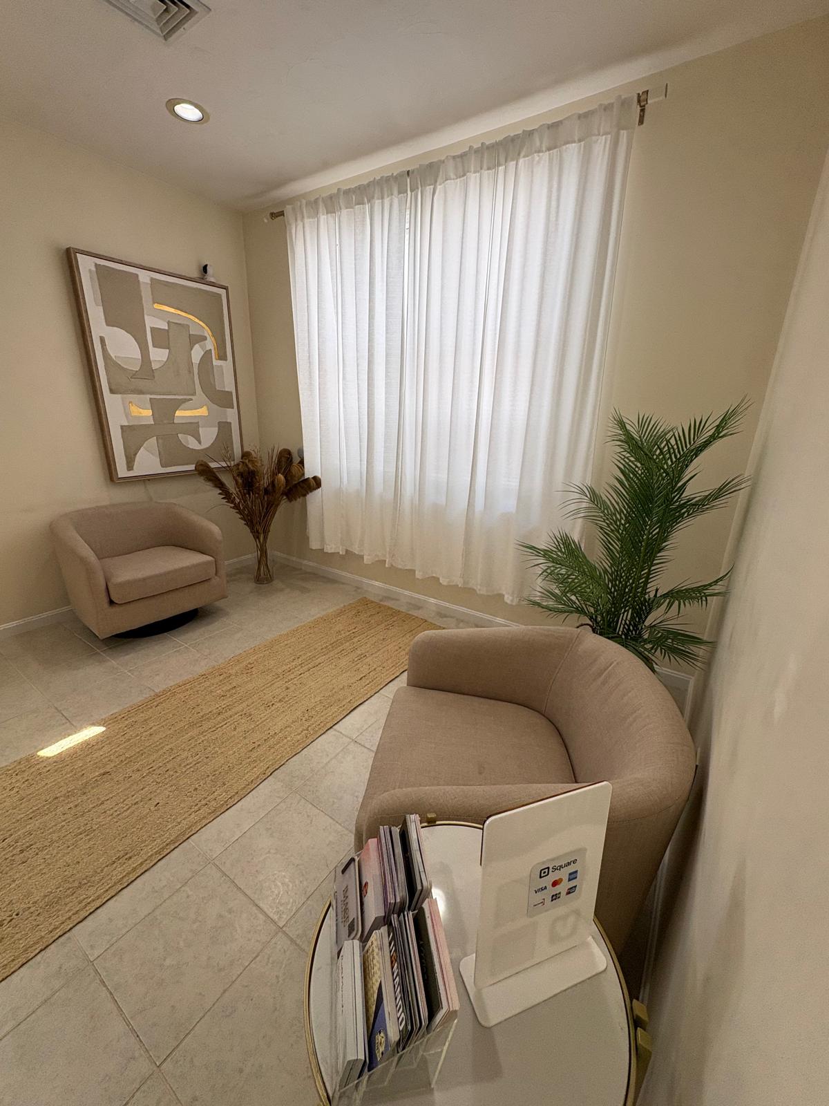 Quiet lounge